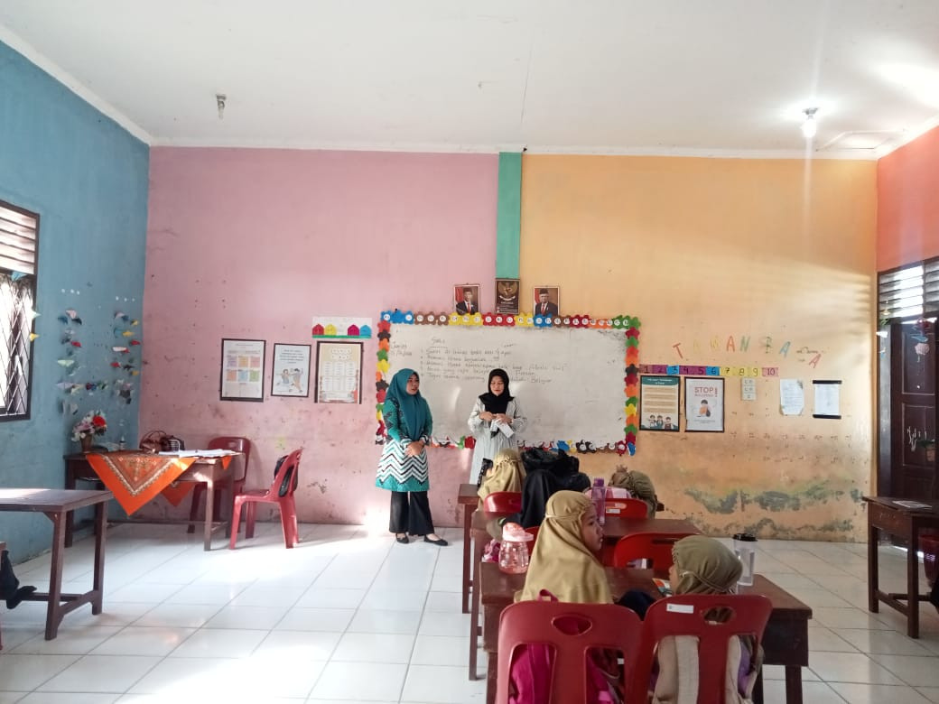 Pemberian Obat Cacing di SD Muhammadiyah Desa Sambirejo Tanggal 01-03-2024